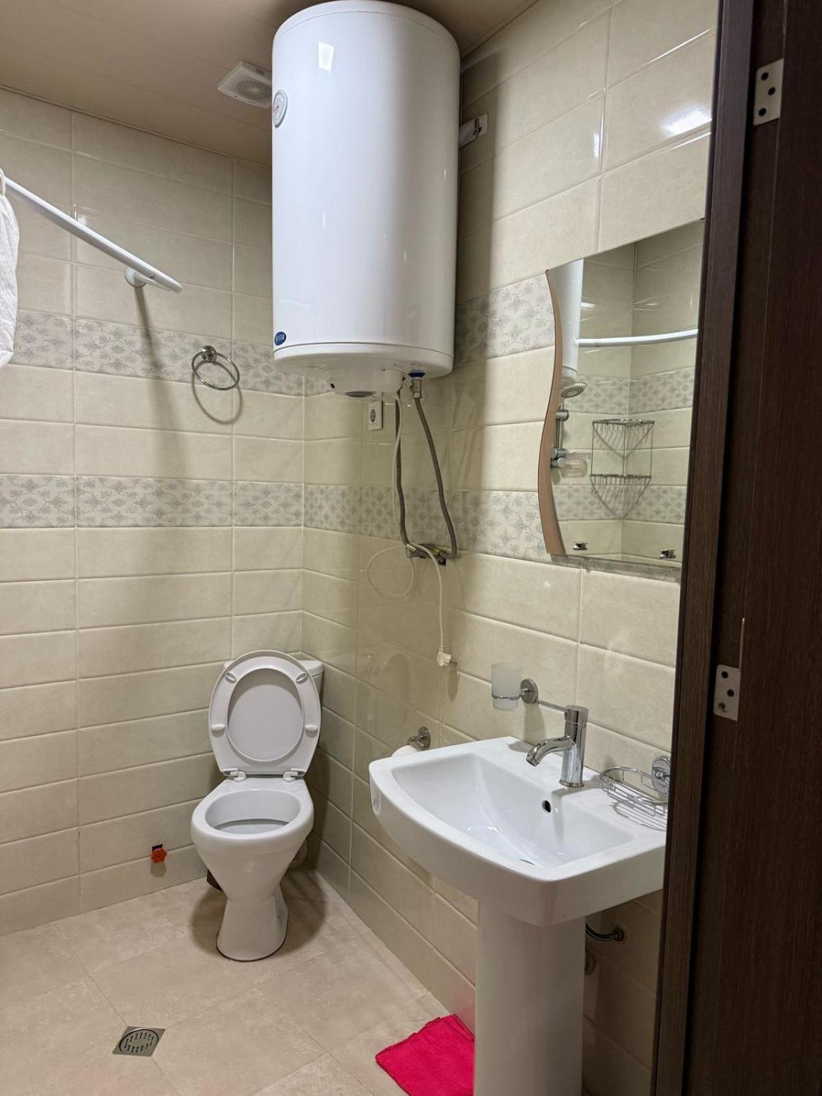 Eka'S Guest House Местия Екстериор снимка